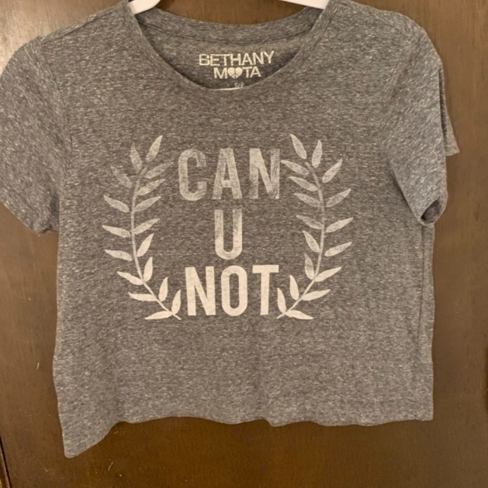 Crop top graphic tee